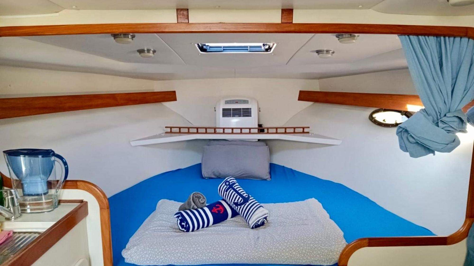 Cozy Private Two Rooms Yacht In Barcelona With Free Parking Sant Adria de Besos Luaran gambar